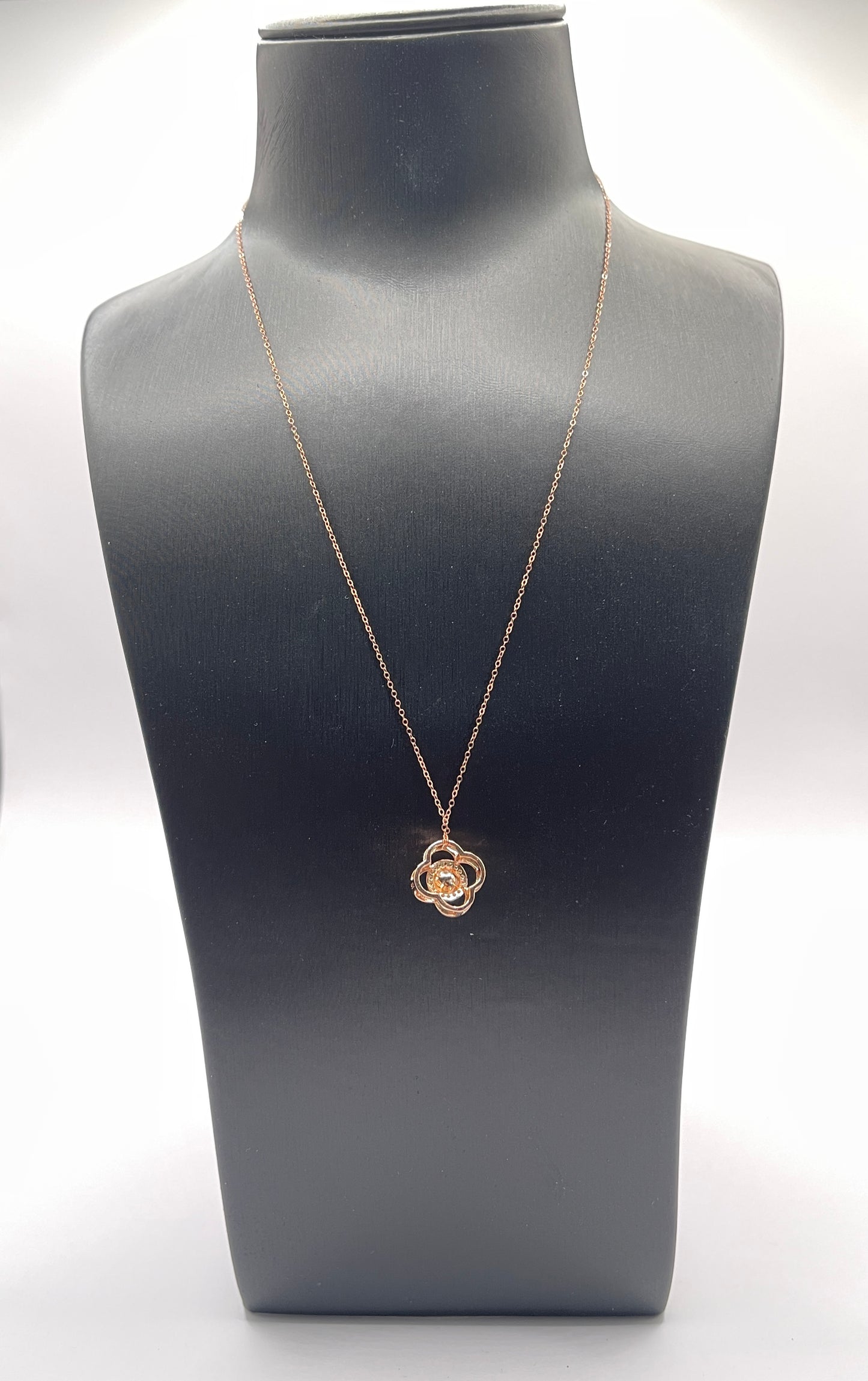 LP0080 Diamond Inlaid Pendant