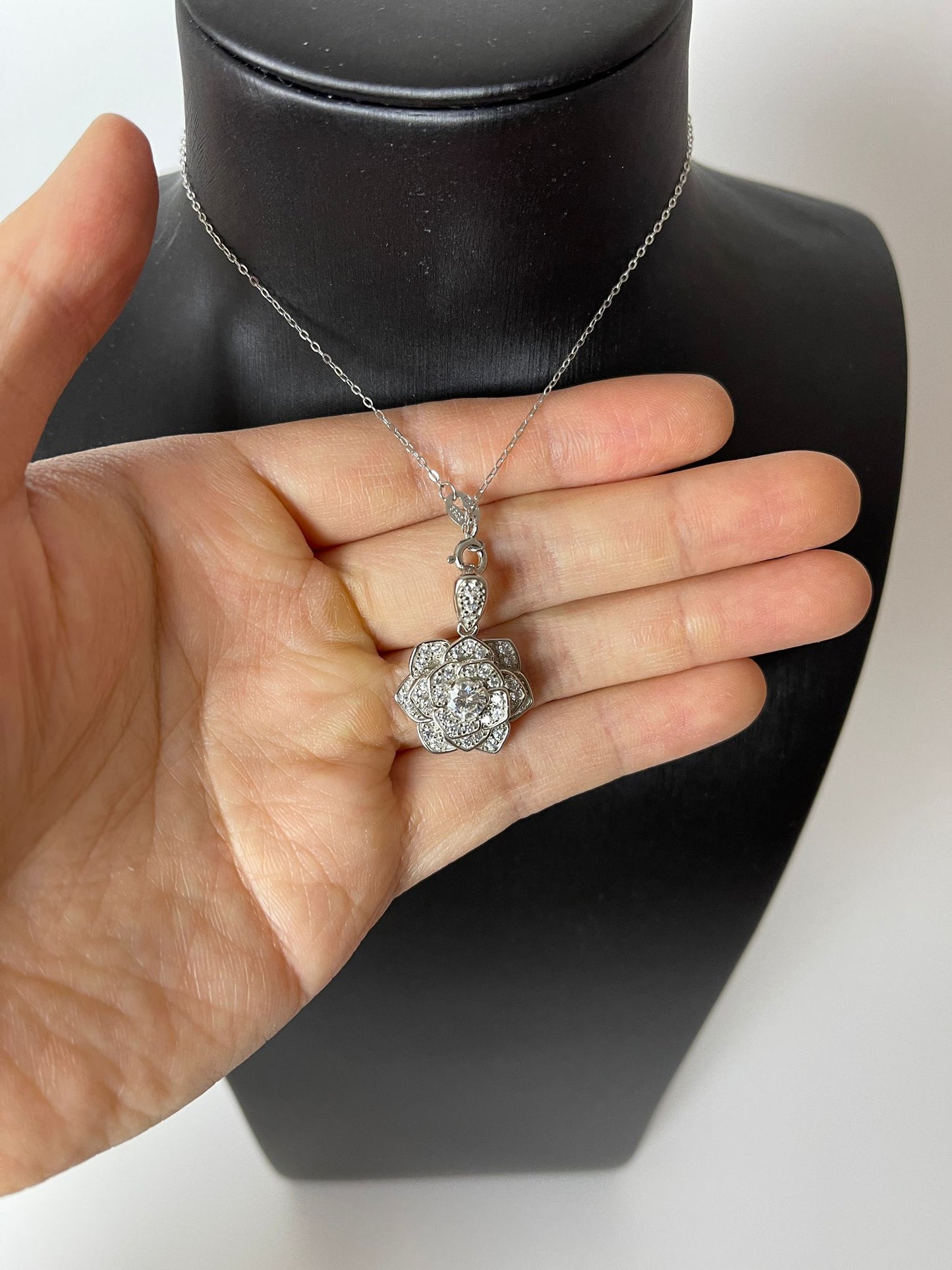 Flower Silver Mosang Diamond Pendant